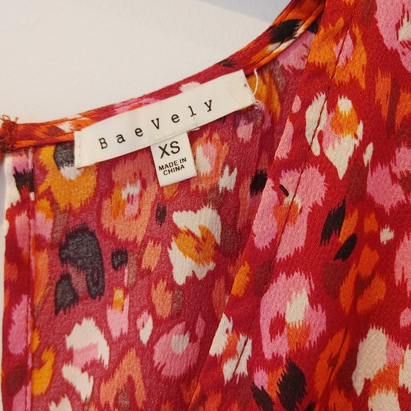 BaeVely Animal Print Romper Size XS - Picture 4 of 5